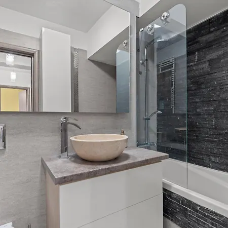 Poli Apartment Bucharest
